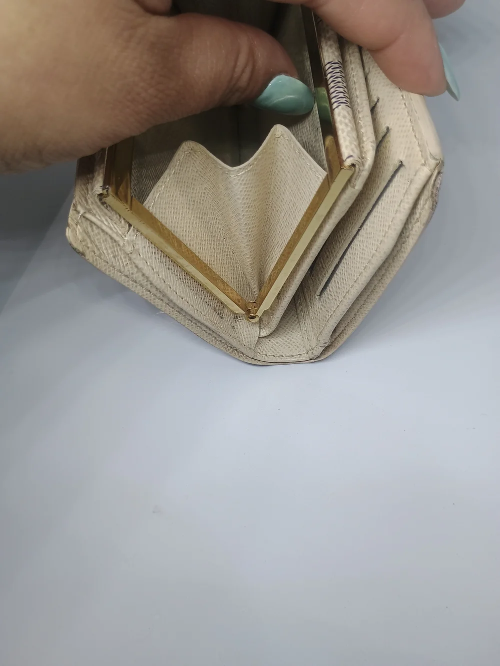 PROJECT(ISH) LOUIS VUITTON AZURE KISS LOCK DAMIER - Picture 8 of 15
